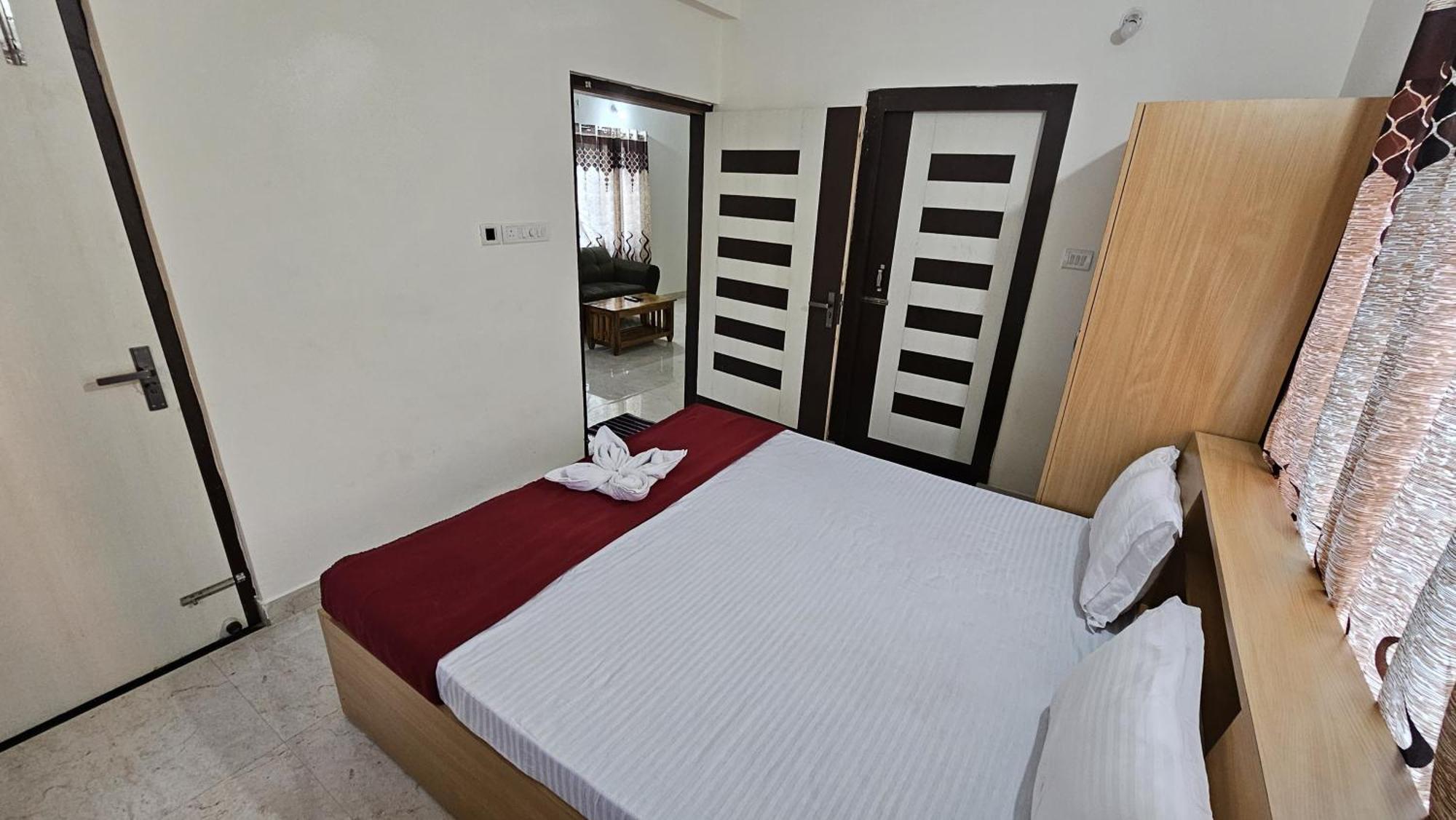 Vensa Homestay Puri Exterior photo